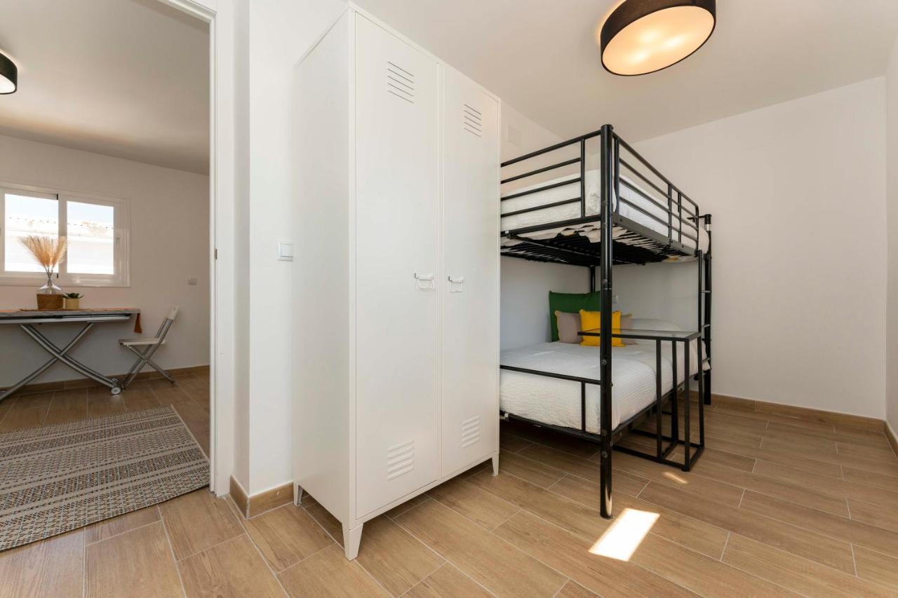 Apartamento 2 Dormitorios Cerca De La Playa En Casco Historico Estepona Luaran gambar